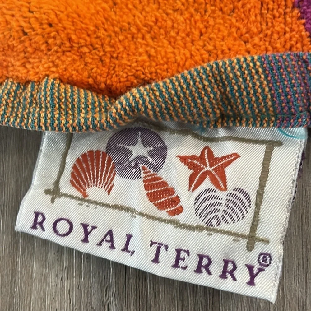 Vintage Royal Terry Tropical Pineapple Palm  Beach Pool Towel 58x28 Rainbow